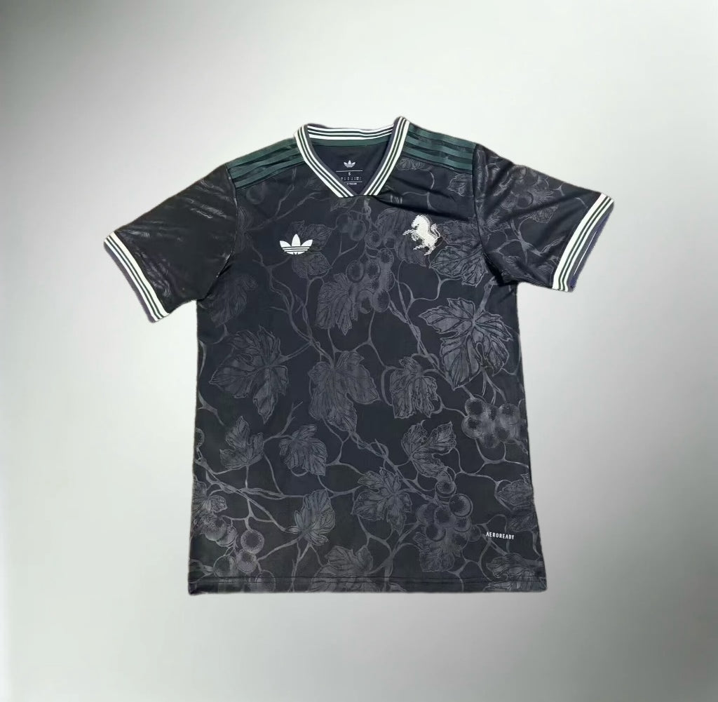 Juventus "Dark Rose" Special Kit