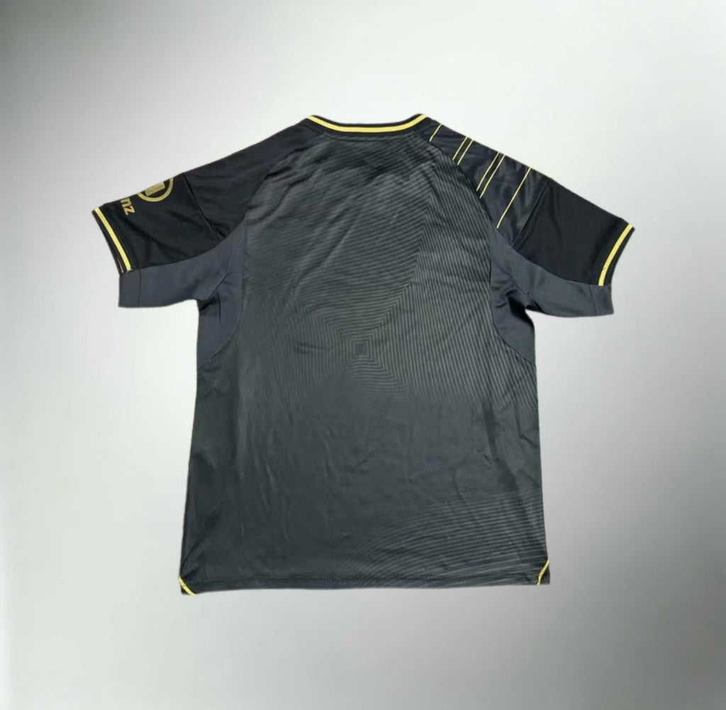 Bayern Munchen "Bavarian Legacy" Special Kit