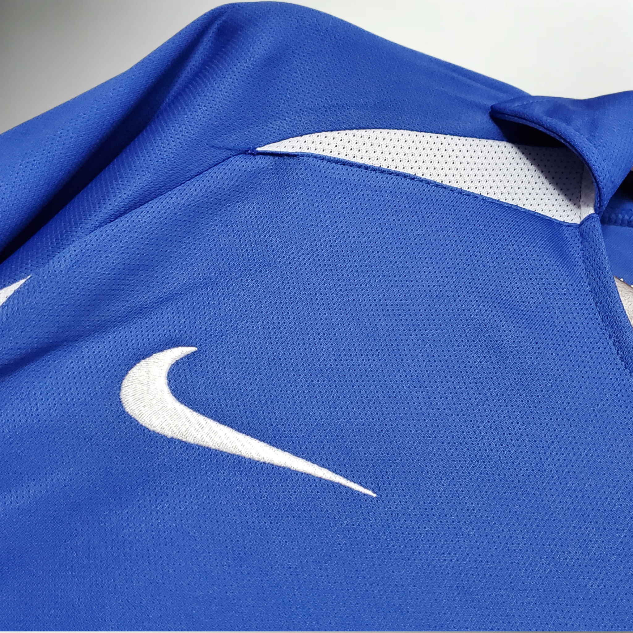 Brazil 2002-2003 Away Kit