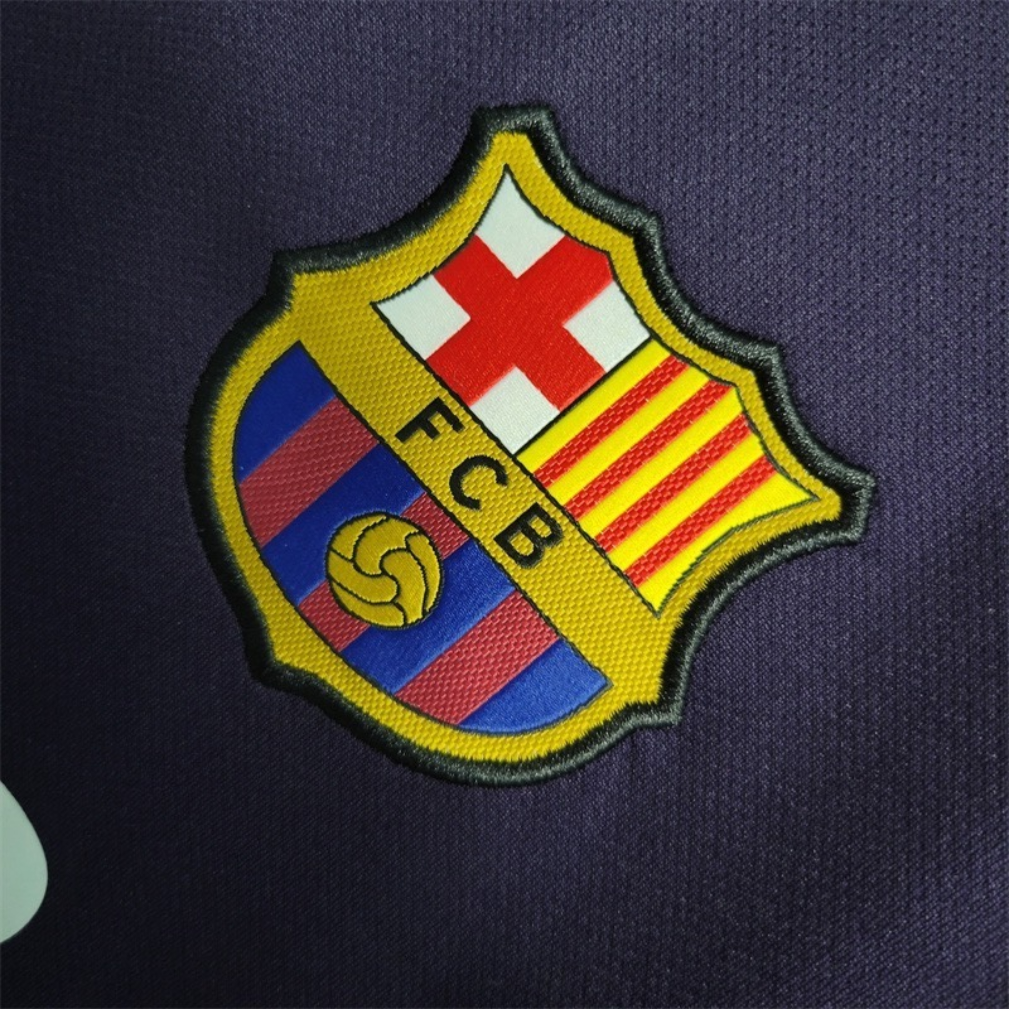 Barcelona 2016-2017 Away Kit