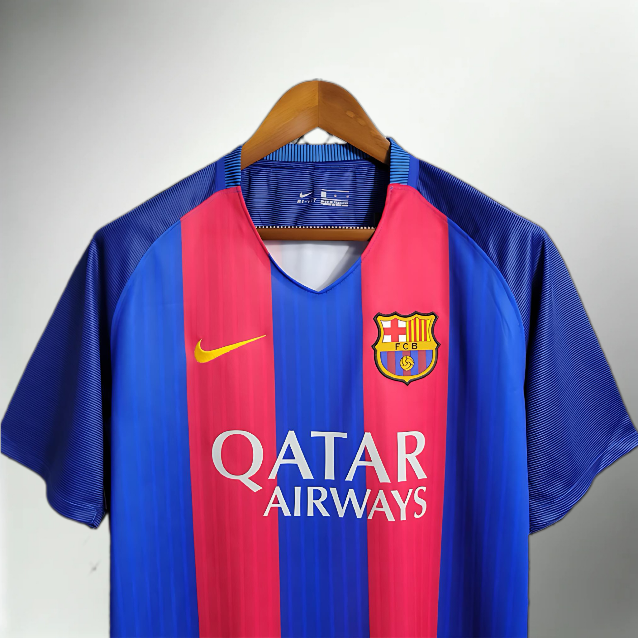 Barcelona 2016-2017 Home Kit