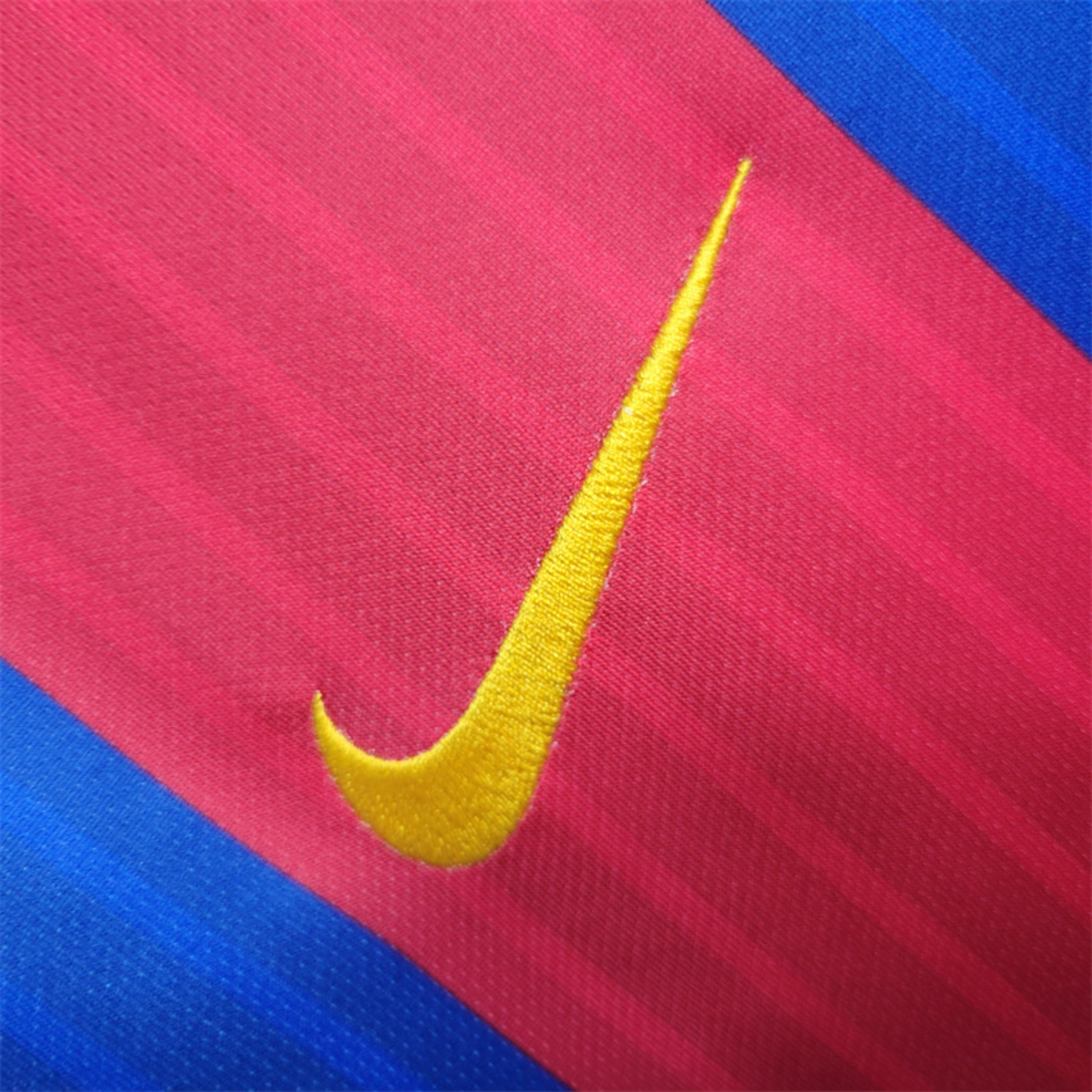 Barcelona 2016-2017 Home Kit