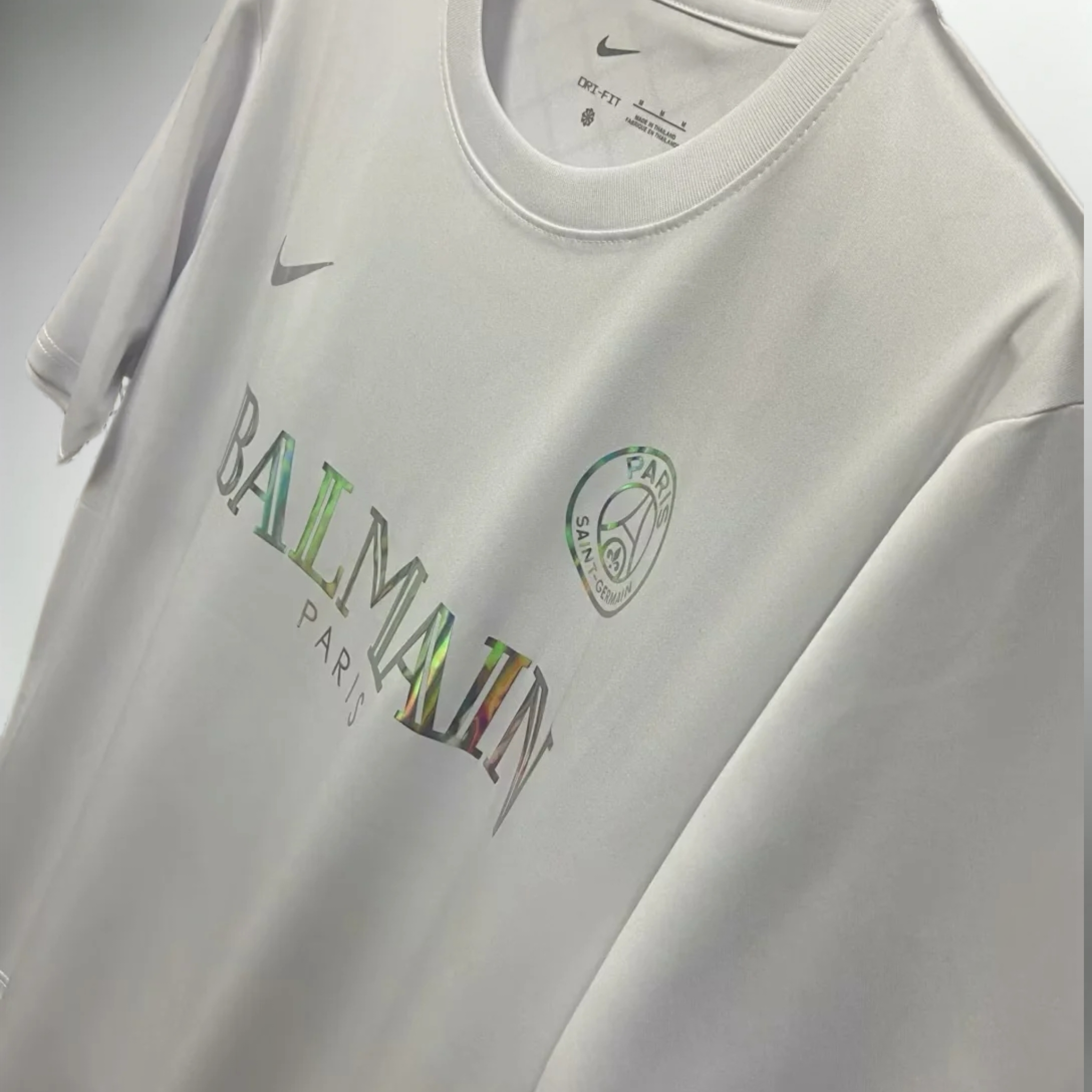 Paris Saint-Germain "Balmain" White Special Kit